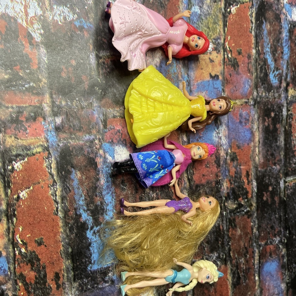 Disney Princess Polly Pocket Dolls Lot Of 5 Ariel Belle Anna Elsa And Rapunzel